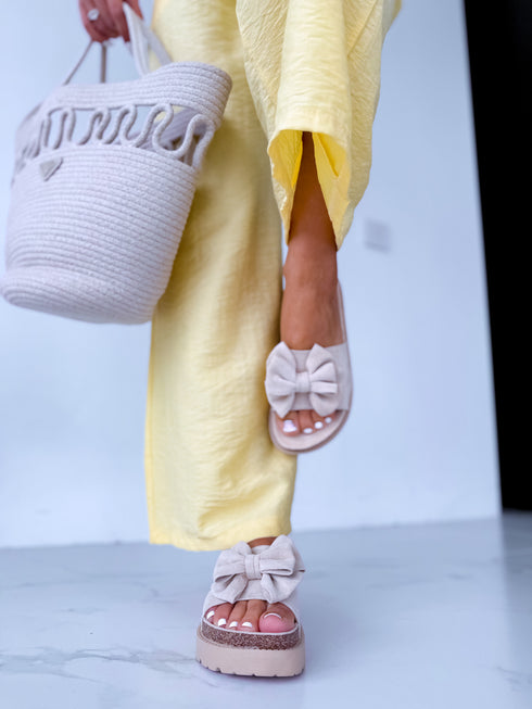 "BOUTIQUE" 3886 iešļūcenes - gaiši bēšas